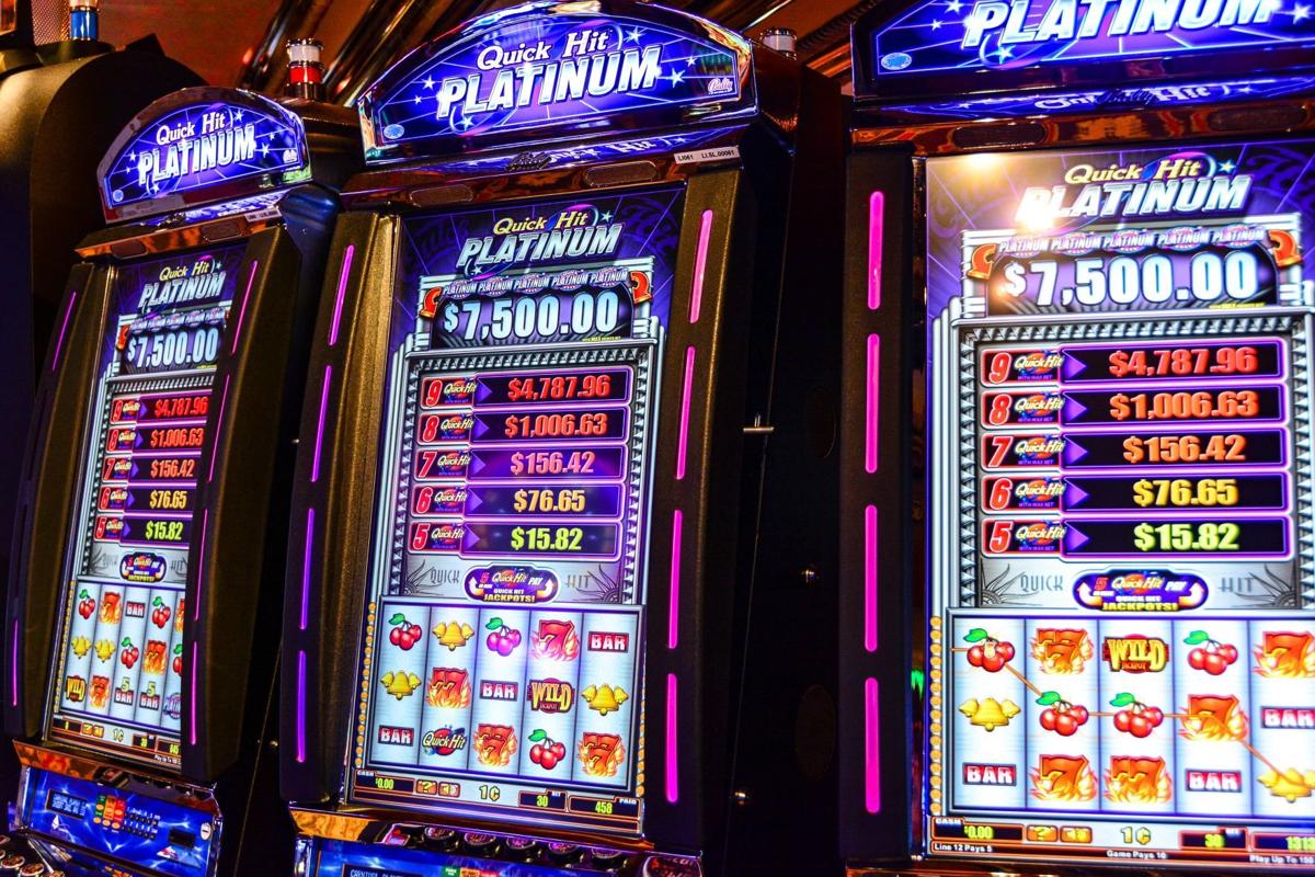 Slot Online – Tips And Strategy Guide To Win At Pokie Machines